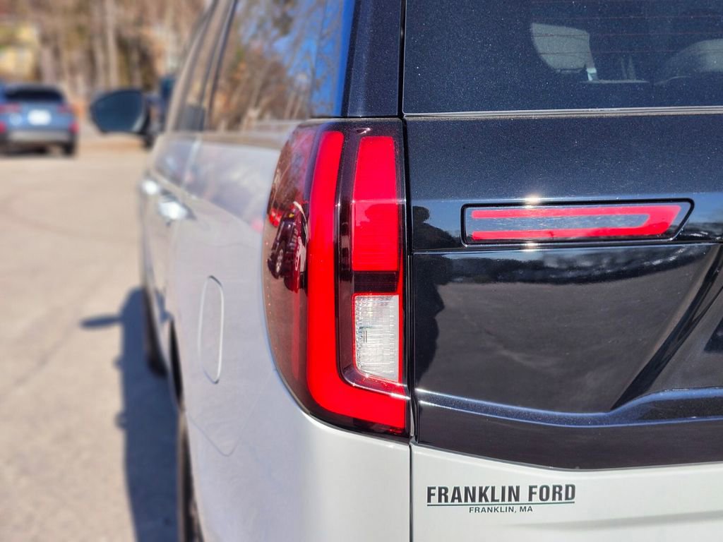 Certified 2025 Ford Expedition Platinum image 9