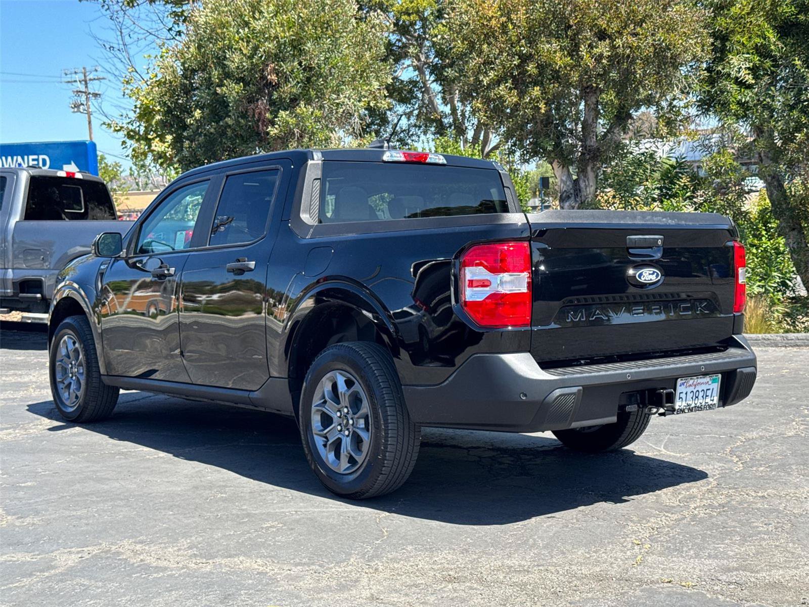 Certified 2025 Ford Maverick XLT w/ XLT Luxury Package FWD image 9