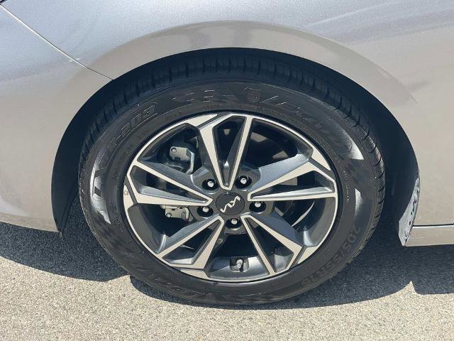 Used 2024 Kia Forte LXS FWD image 29