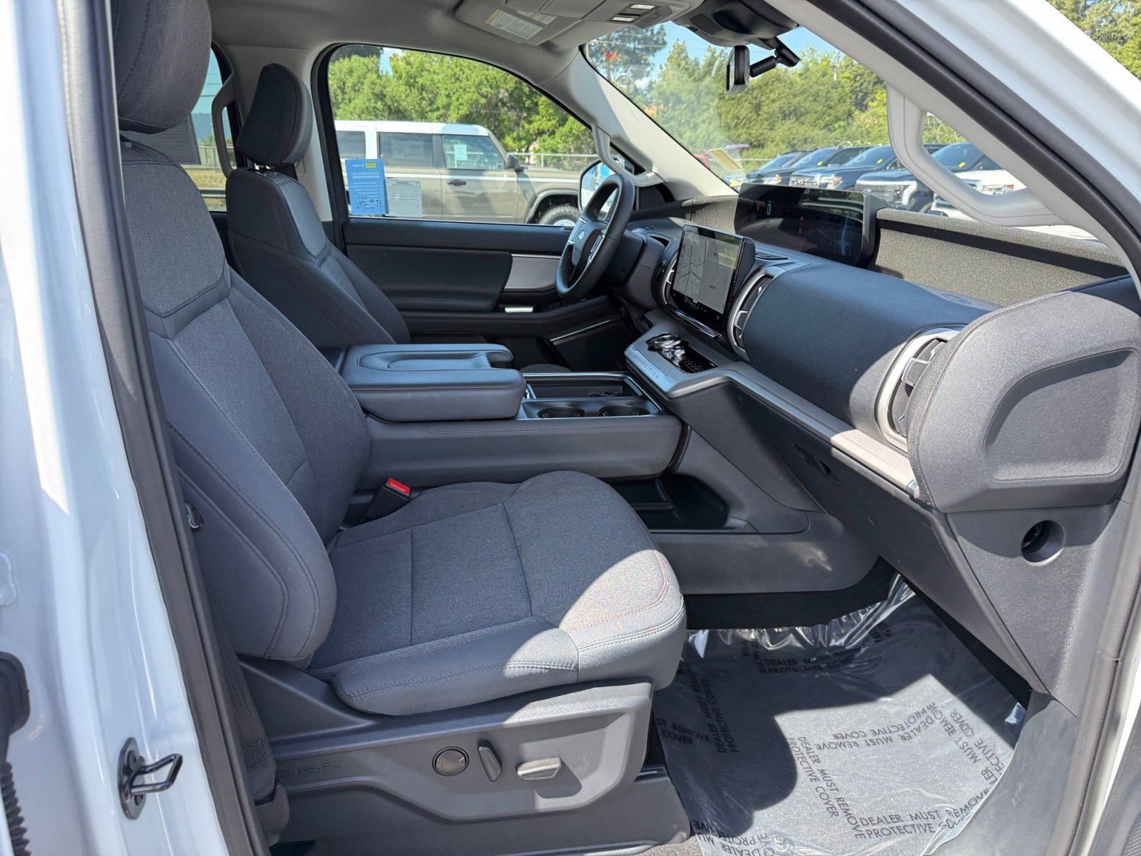 Certified 2025 Ford Expedition Active AWD/4WD image 20