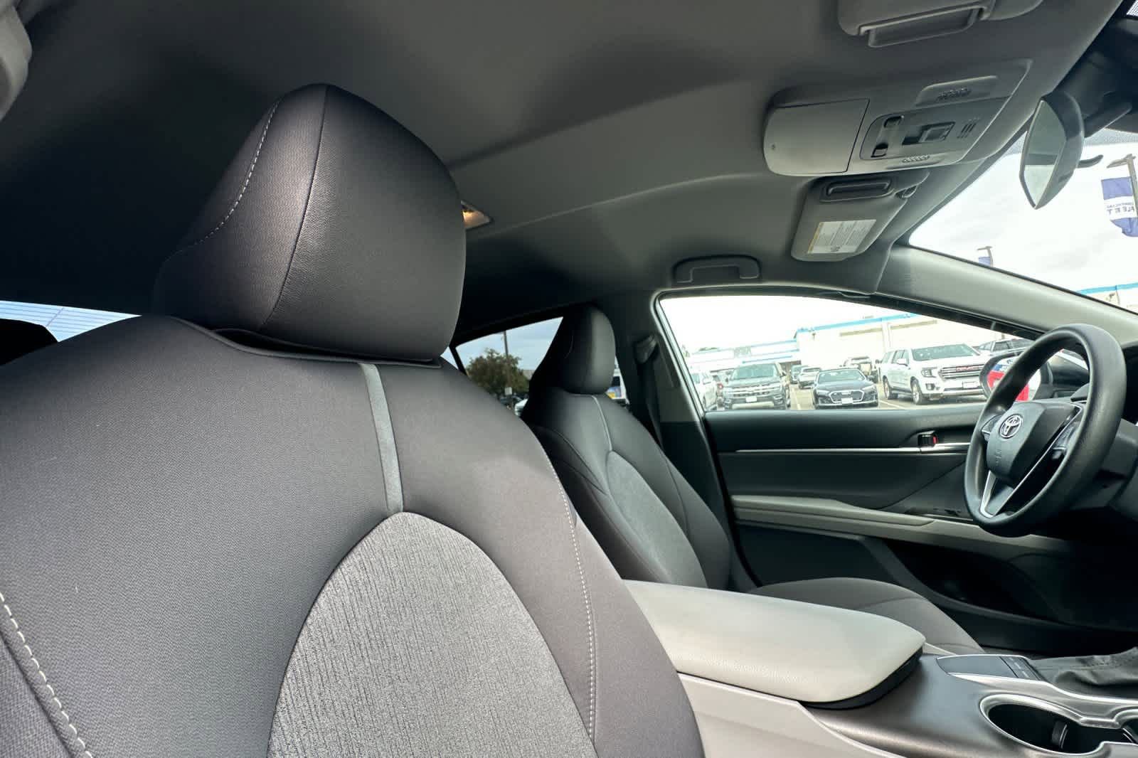 Used 2023 Toyota Camry LE FWD image 16