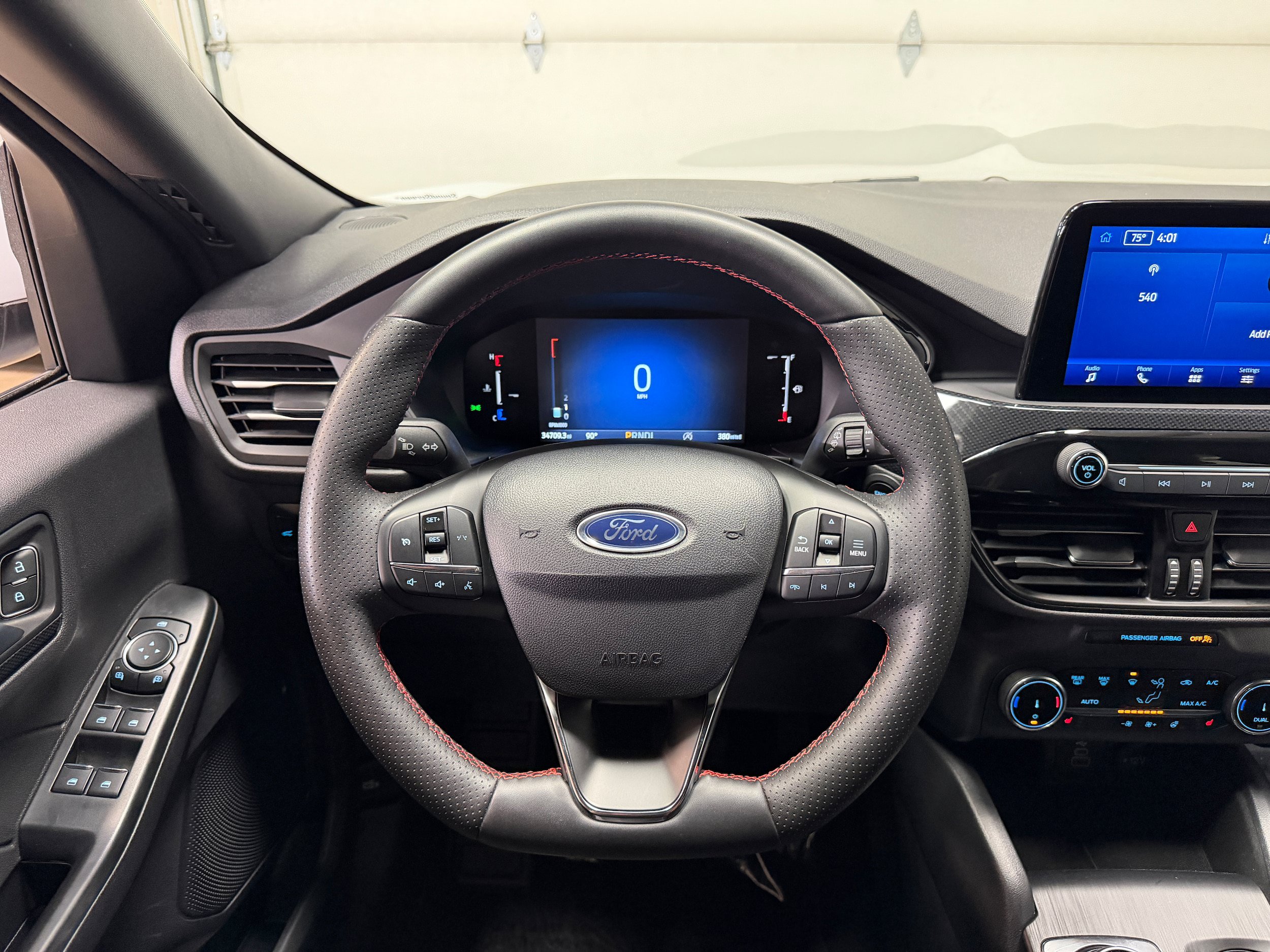 Certified 2025 Ford Escape ST-Line Select AWD/4WD image 16