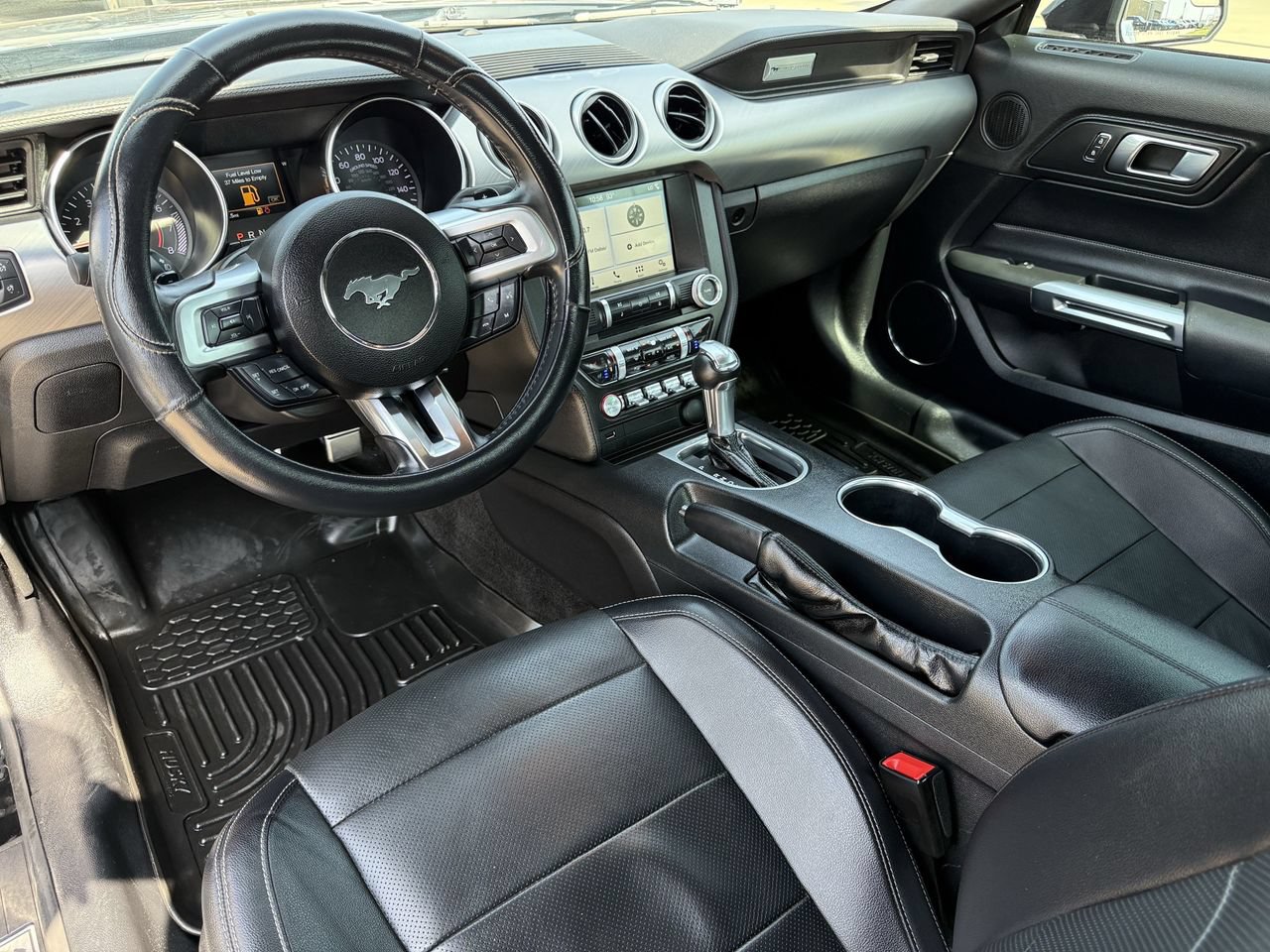 Certified 2018 Ford Mustang Premium RWD image 9