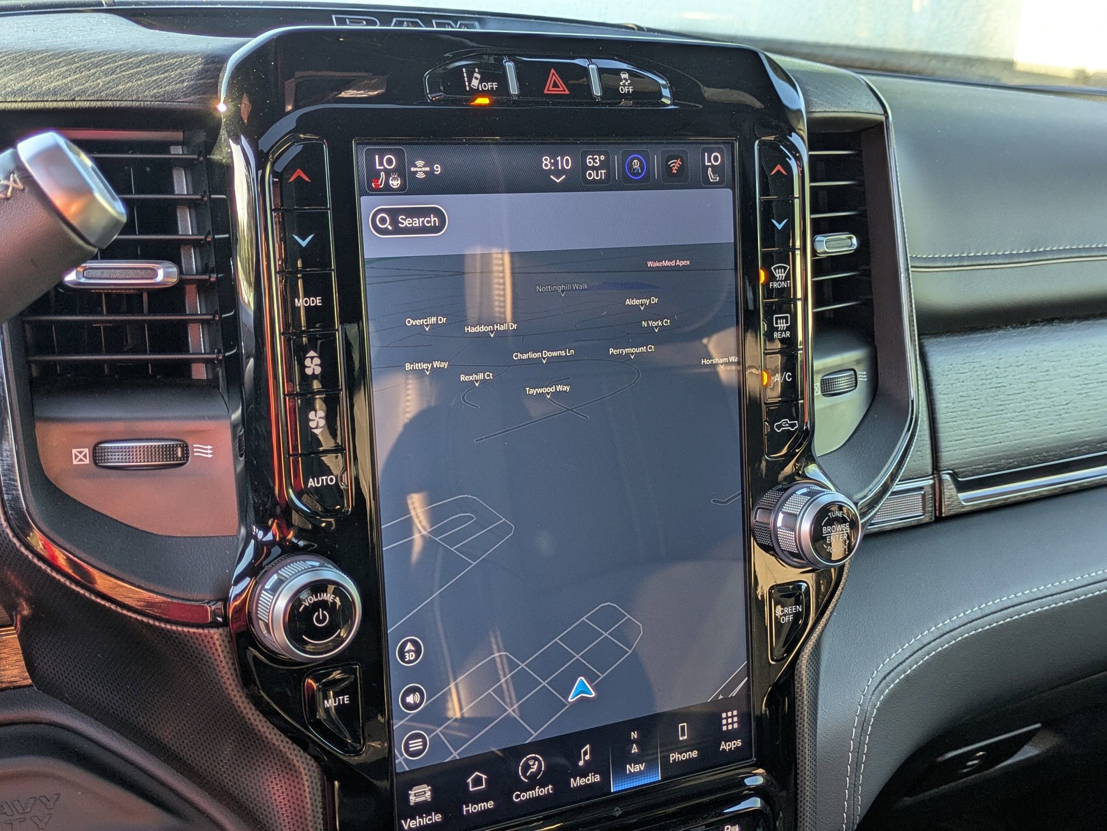 Used 2024 RAM 2500 Limited image 23