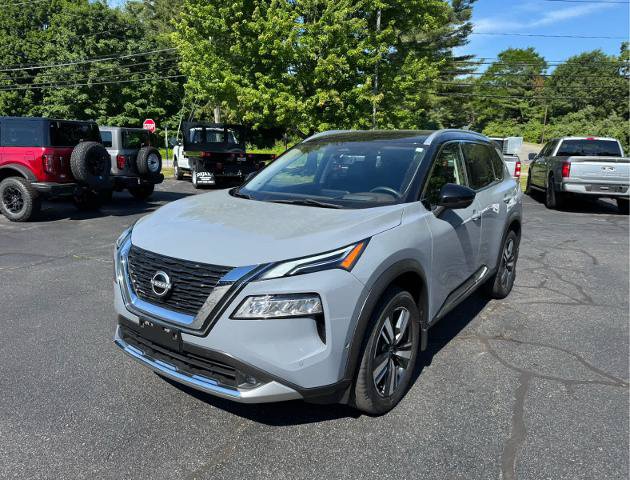 Used 2022 Nissan Rogue Platinum w/ Head-Up Display Package AWD/4WD image 1
