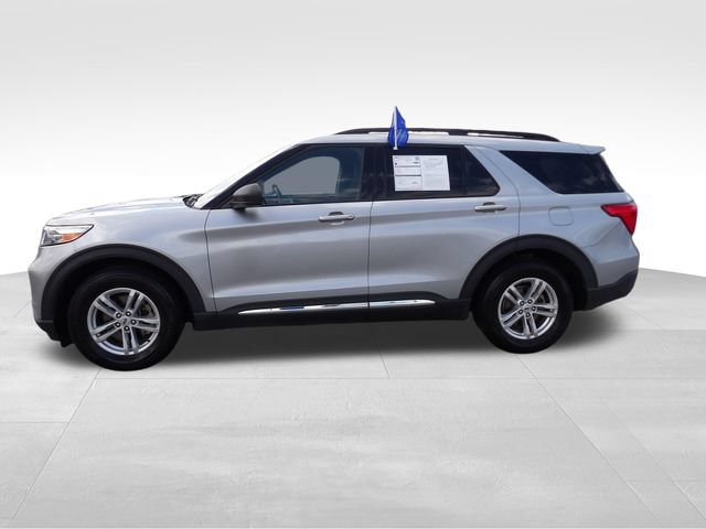 Certified 2023 Ford Explorer XLT w/ Equipment Group 202A RWD image 5