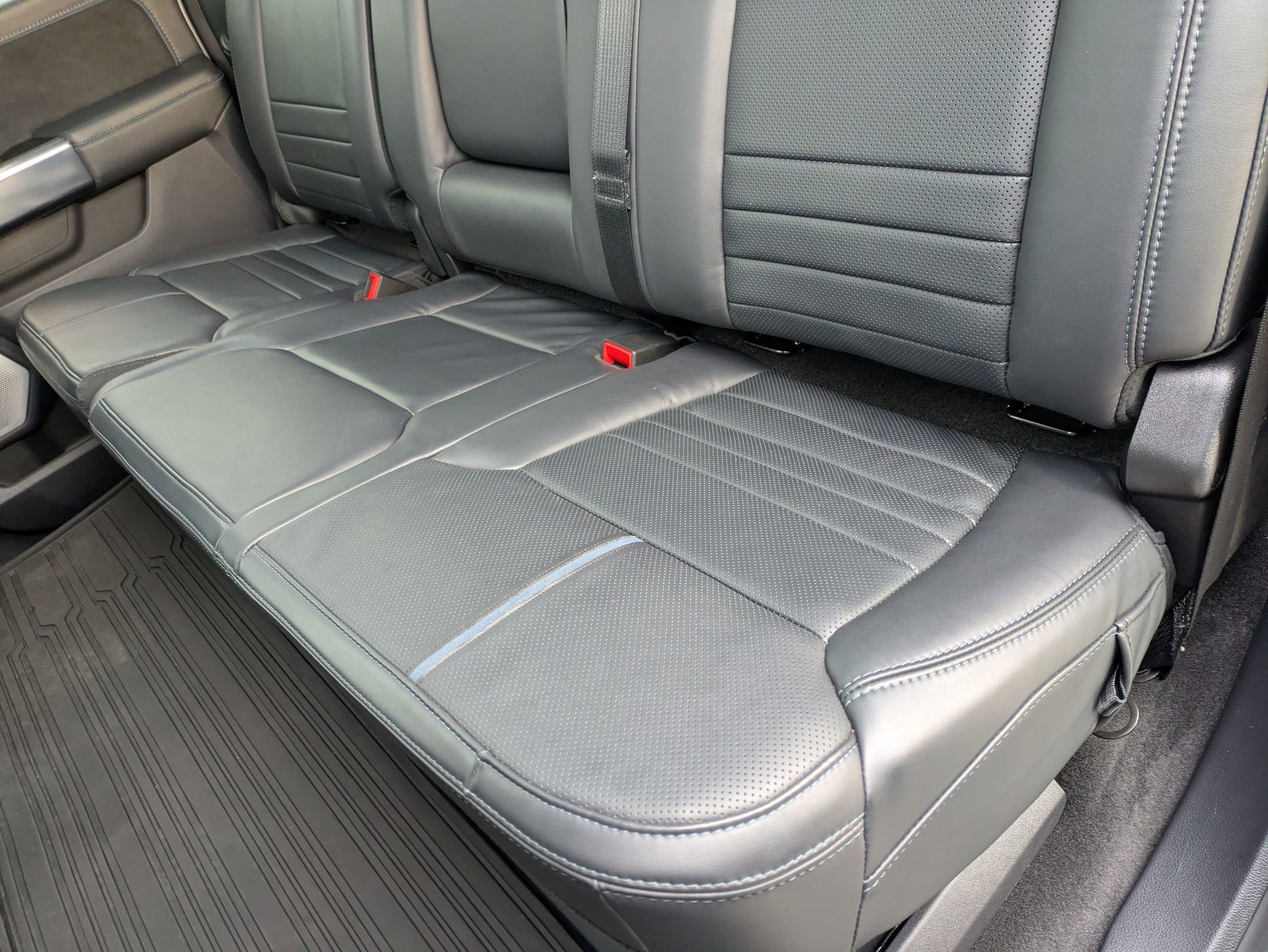 Certified 2025 Ford F150 Platinum w/ Equipment Group 702A High image 34