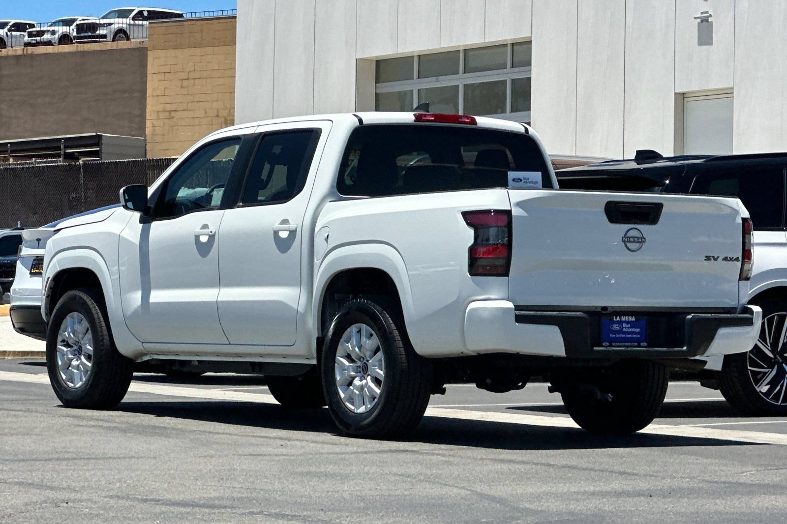 Used 2023 Nissan Frontier SV AWD/4WD image 5