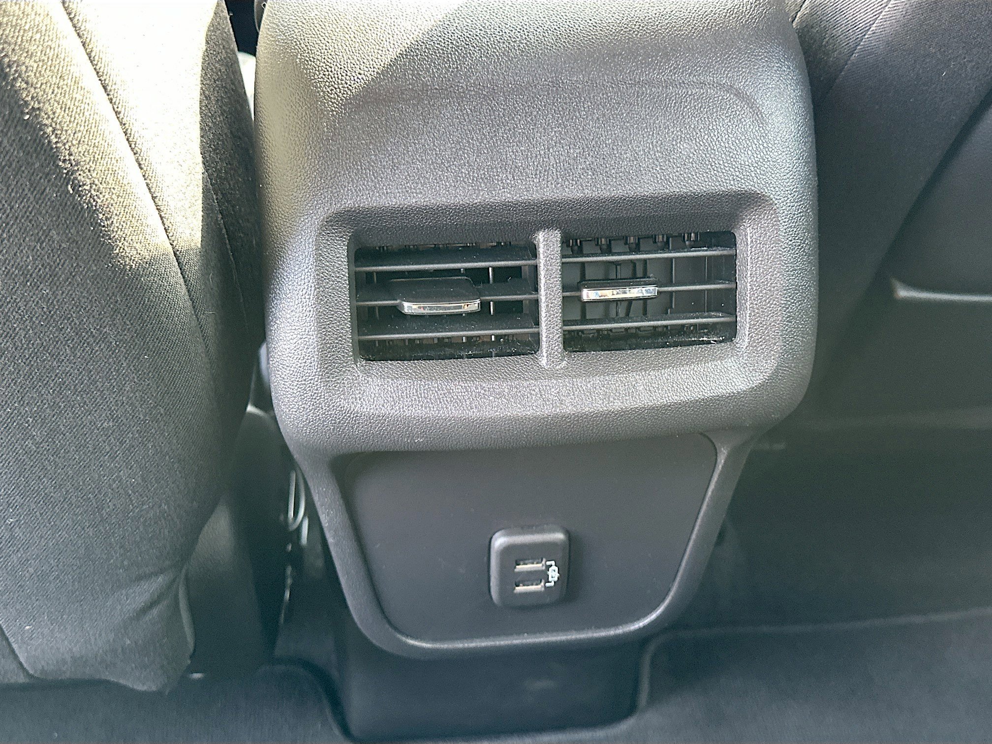 Used 2024 GMC Terrain SLE image 22