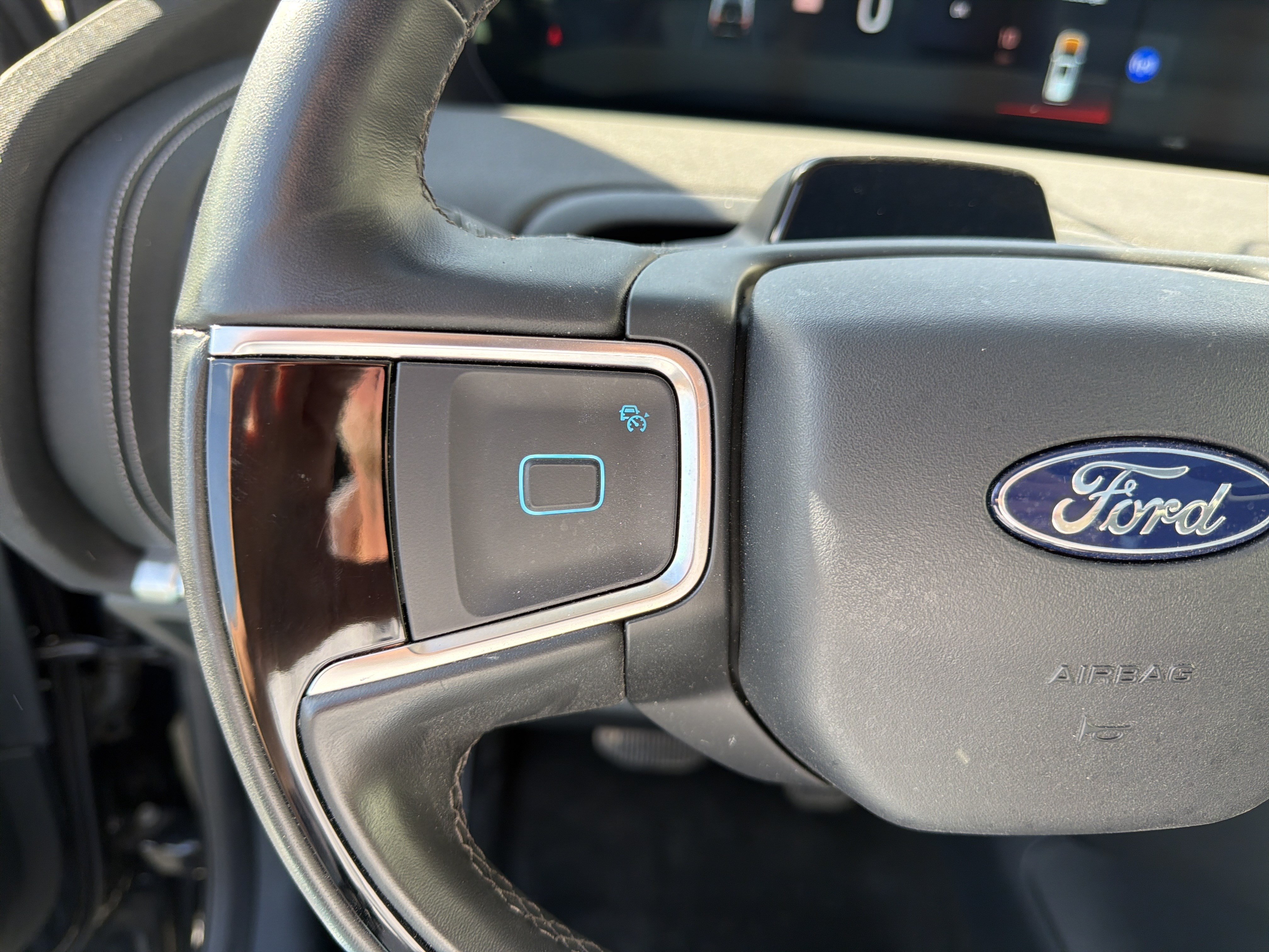 Certified 2025 Ford Expedition Platinum AWD/4WD image 21