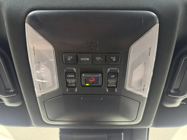 Used 2025 Toyota RAV4 XSE w/ Advanced Technology Package AWD/4WD image 14