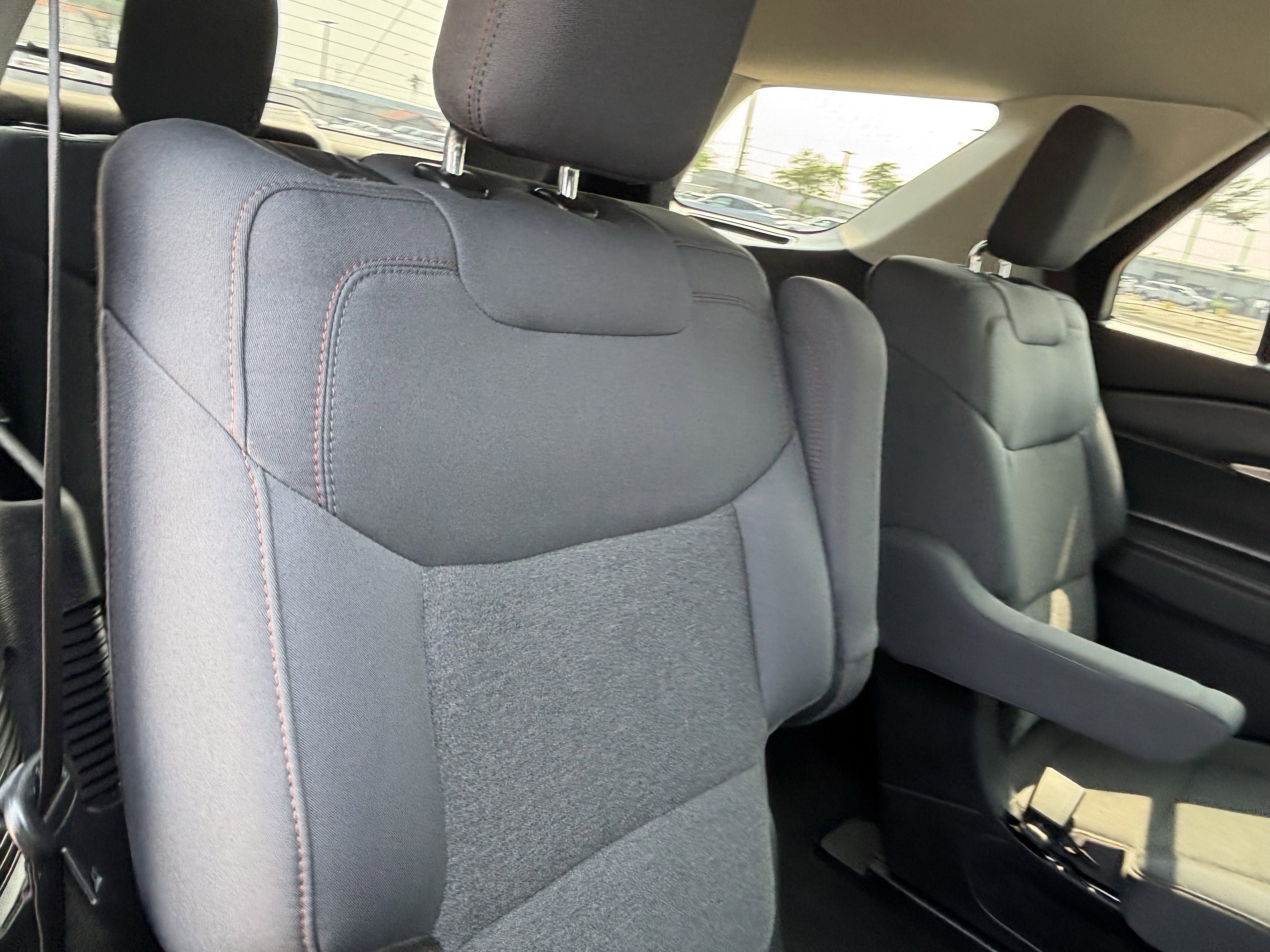Certified 2025 Ford Explorer Active RWD image 24