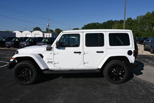 Used 2023 Jeep Wrangler Unlimited Sahara w/ Cold Weather Group AWD/4WD image 4