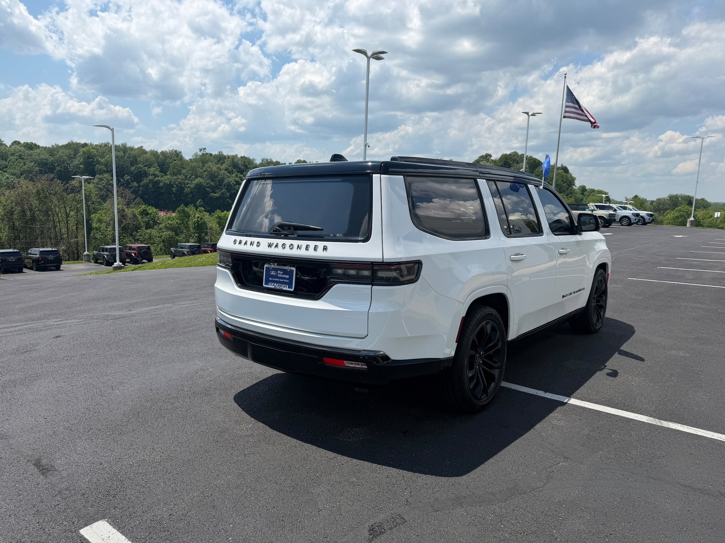Used 2024 Jeep Grand Wagoneer Series II w/ Quick Order Packagew 28T AWD/4WD image 6