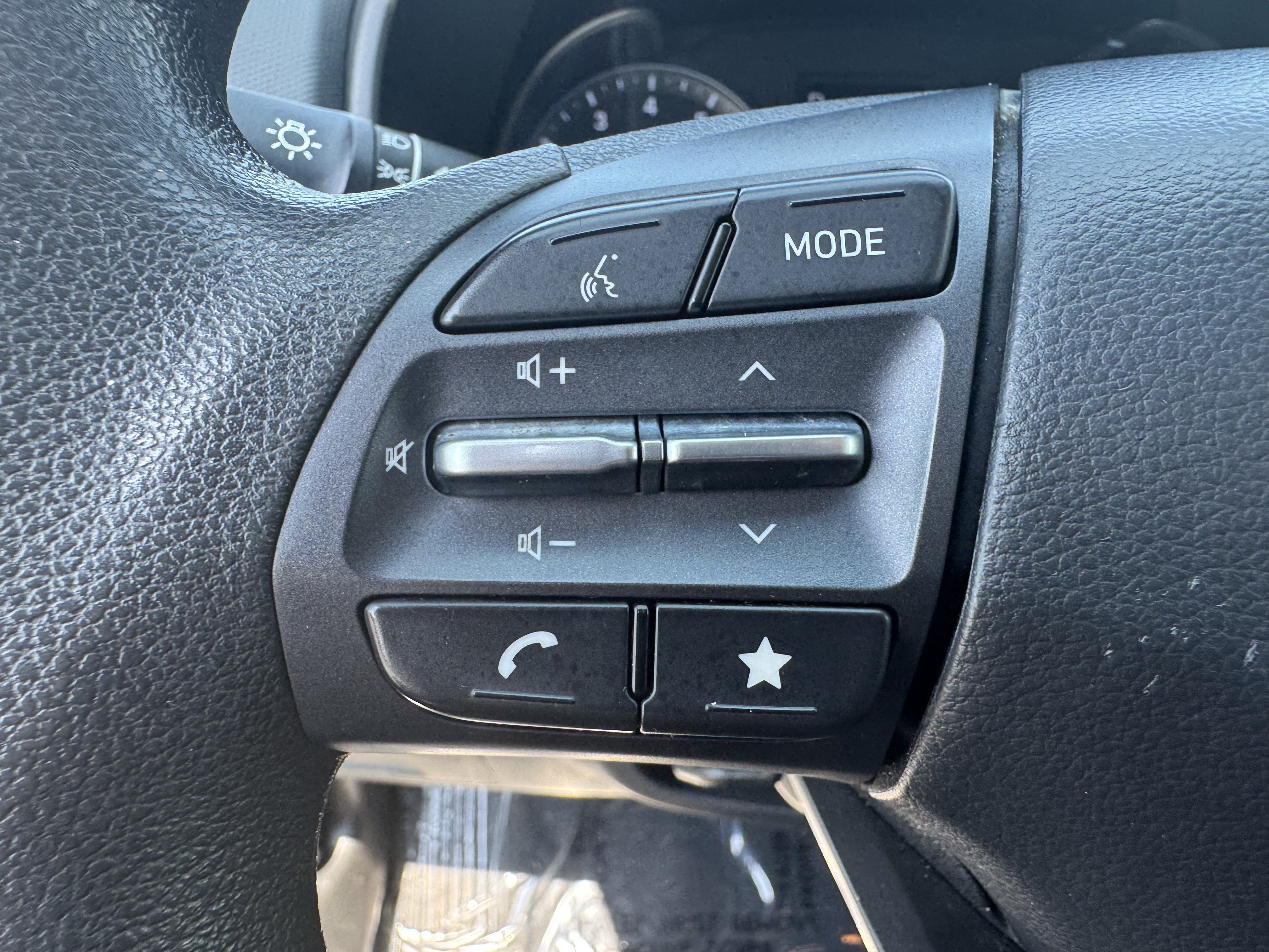 Used 2023 Hyundai Kona SEL w/ Cargo Package AWD/4WD image 30