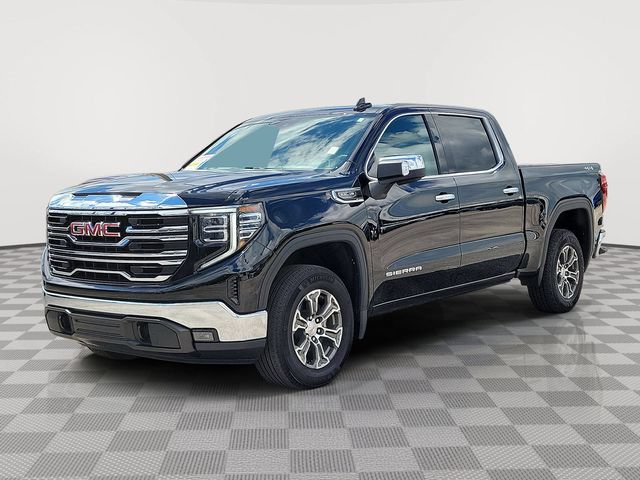 Used 2025 GMC Sierra 1500 SLT AWD/4WD image 3