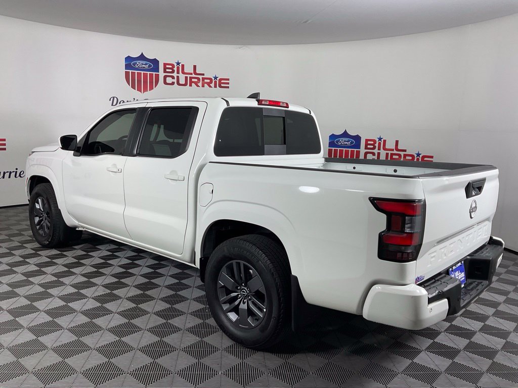 Used 2025 Nissan Frontier SV RWD image 5