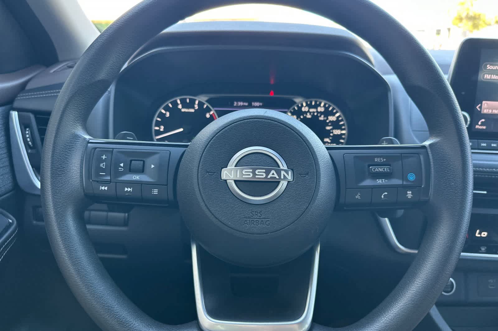 Used 2023 Nissan Rogue SV AWD/4WD image 24