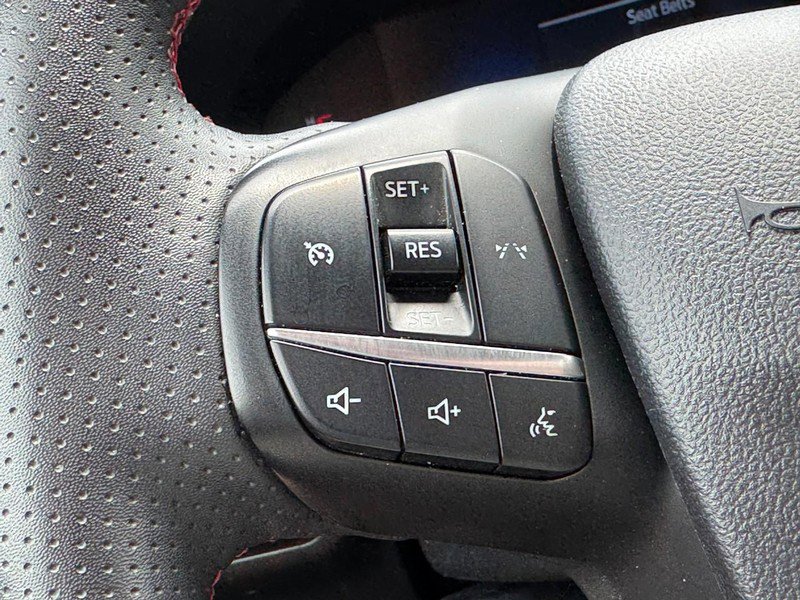 Certified 2024 Ford Escape ST-Line AWD/4WD image 16