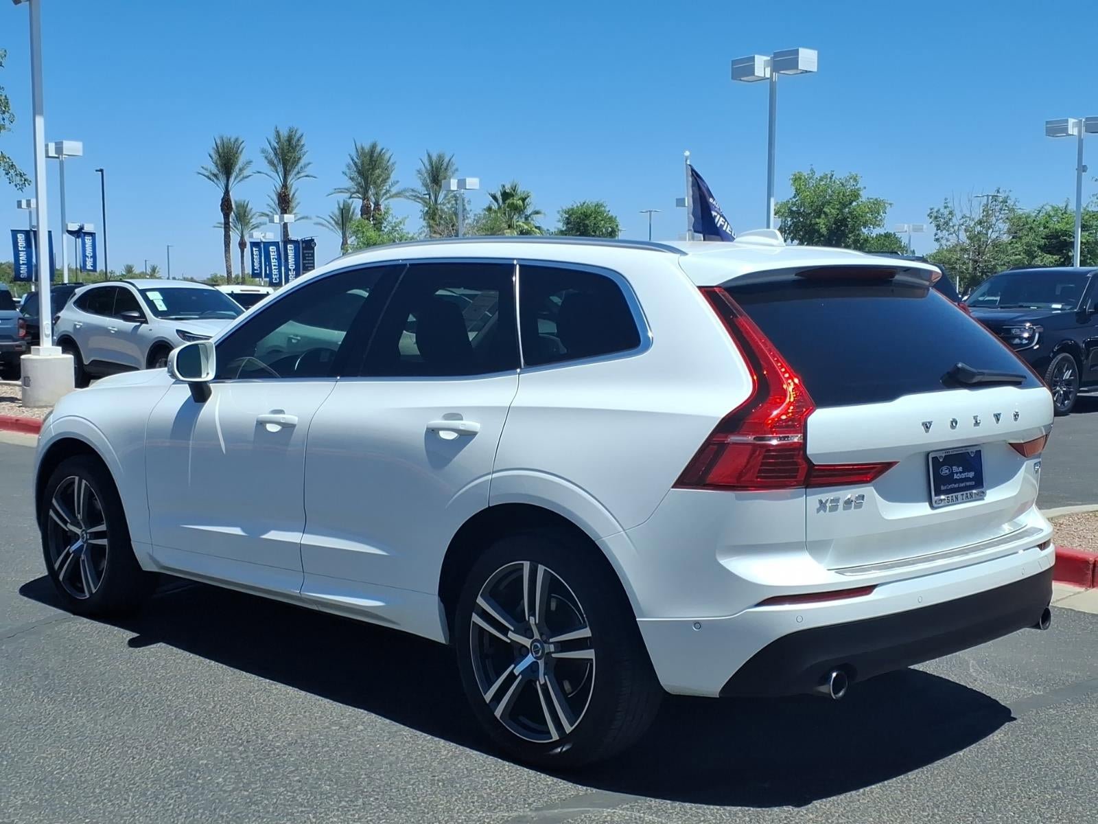 Used 2019 Volvo XC60 T5 Momentum w/ Premium Package AWD/4WD image 6