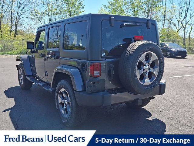 Used 2017 Jeep Wrangler Unlimited Sahara w/ Connectivity Group AWD/4WD image 8