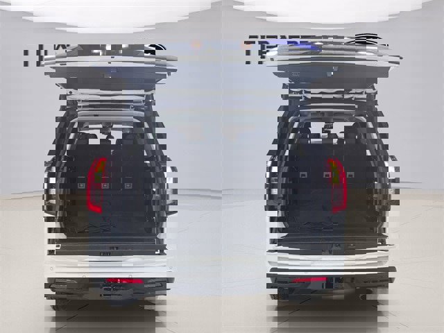 Certified 2025 Ford Expedition Active image 9