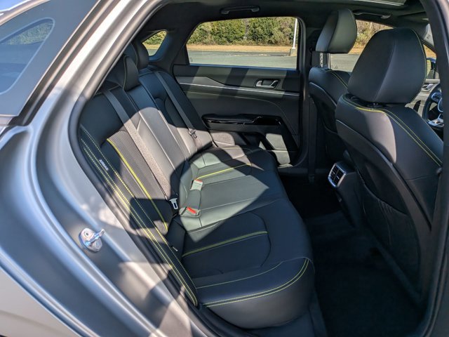 Used 2025 Kia K5 GT image 33