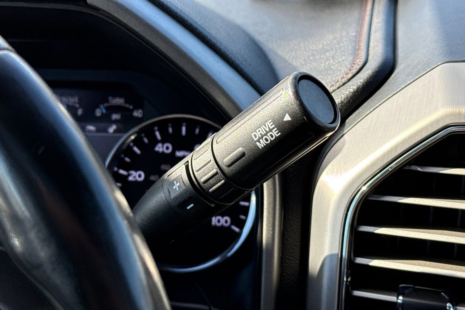 Certified 2021 Ford F450 Platinum w/ FX4 Off-Road Package image 22