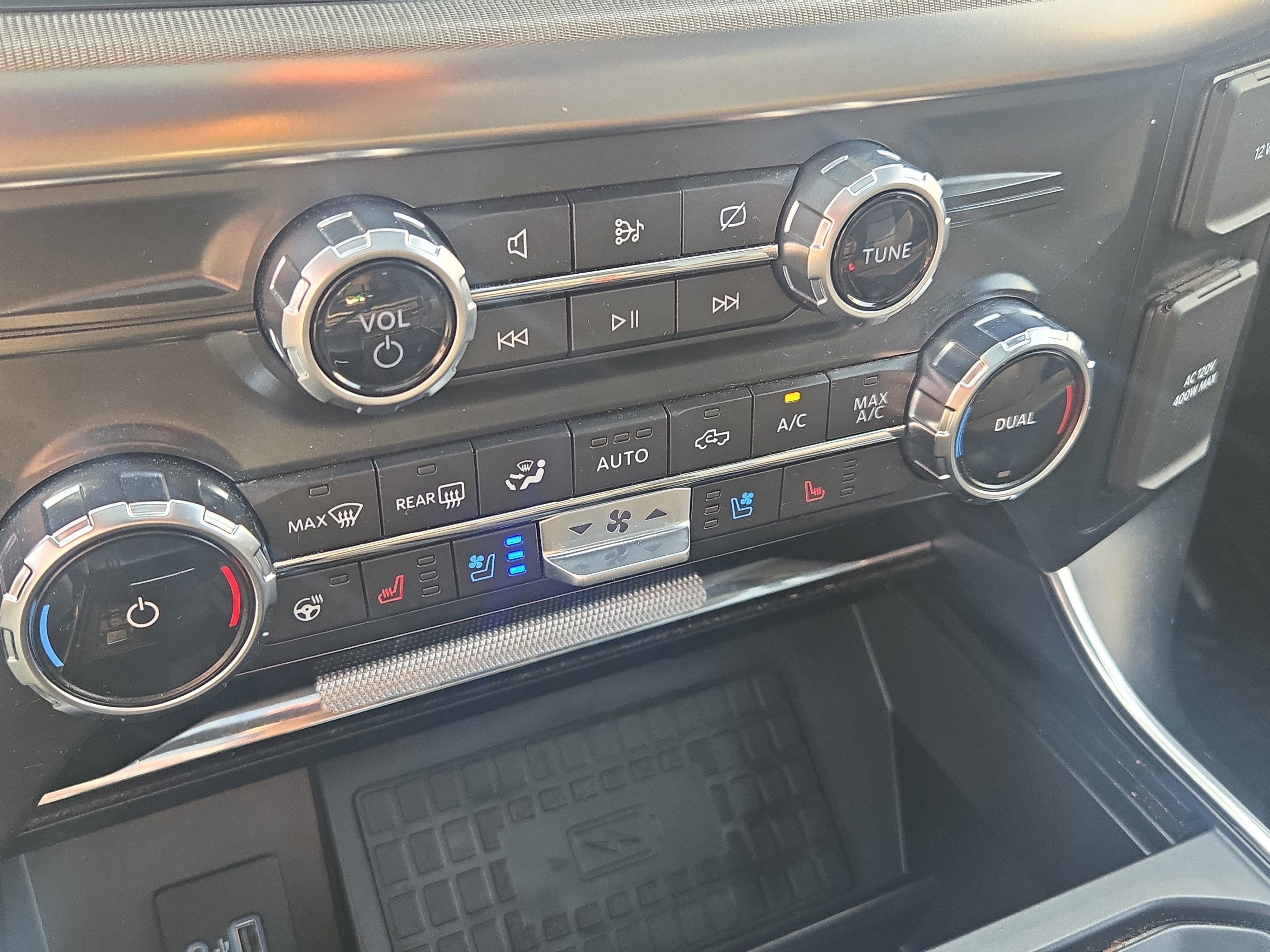 Certified 2022 Ford F150 Raptor w/ Equipment Group 801A High image 40