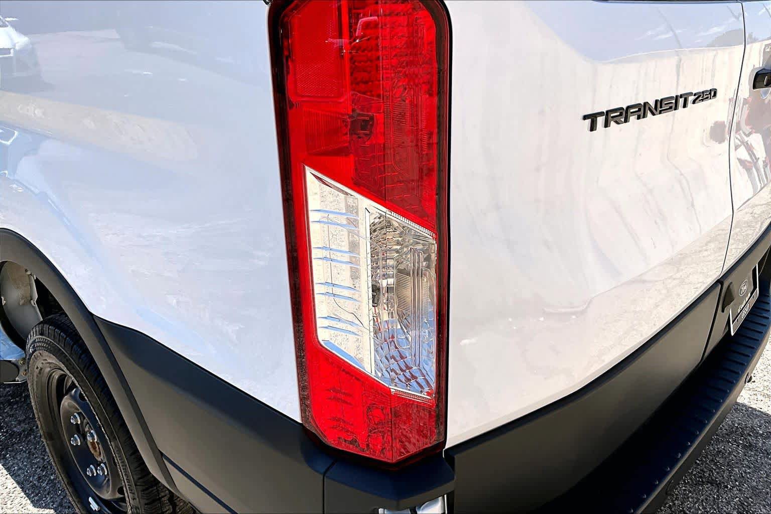 Certified 2026 Ford Transit 250 Low Roof RWD image 28