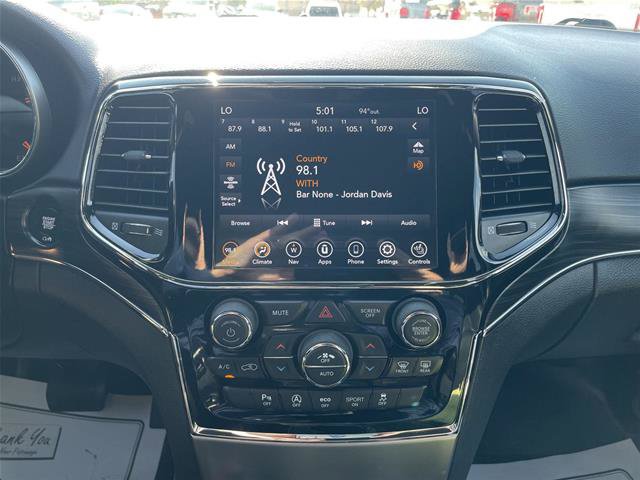 Used 2020 Jeep Grand Cherokee Limited AWD/4WD image 22