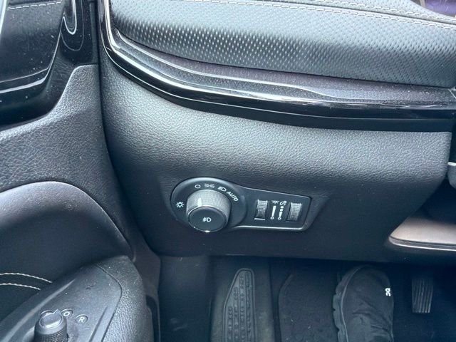 Used 2022 Jeep Compass Latitude w/ Convenience Group AWD/4WD image 18