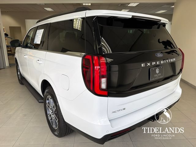 Certified 2025 Ford Expedition Active RWD image 6