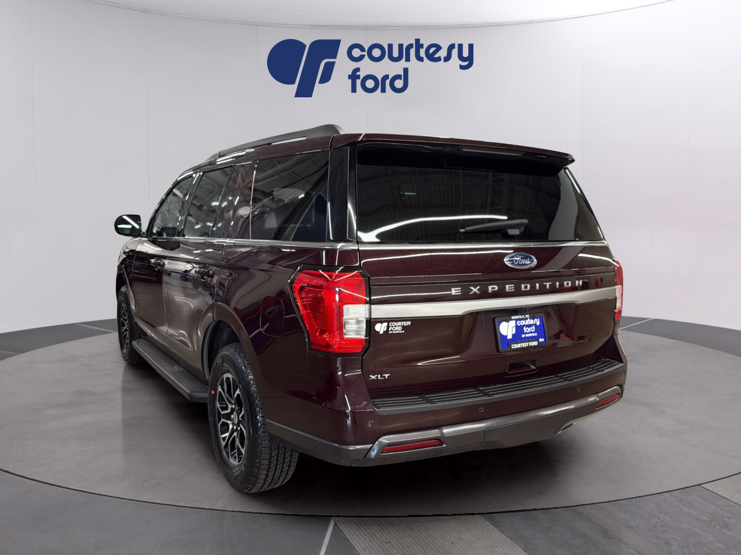 Certified 2023 Ford Expedition XLT AWD/4WD image 6