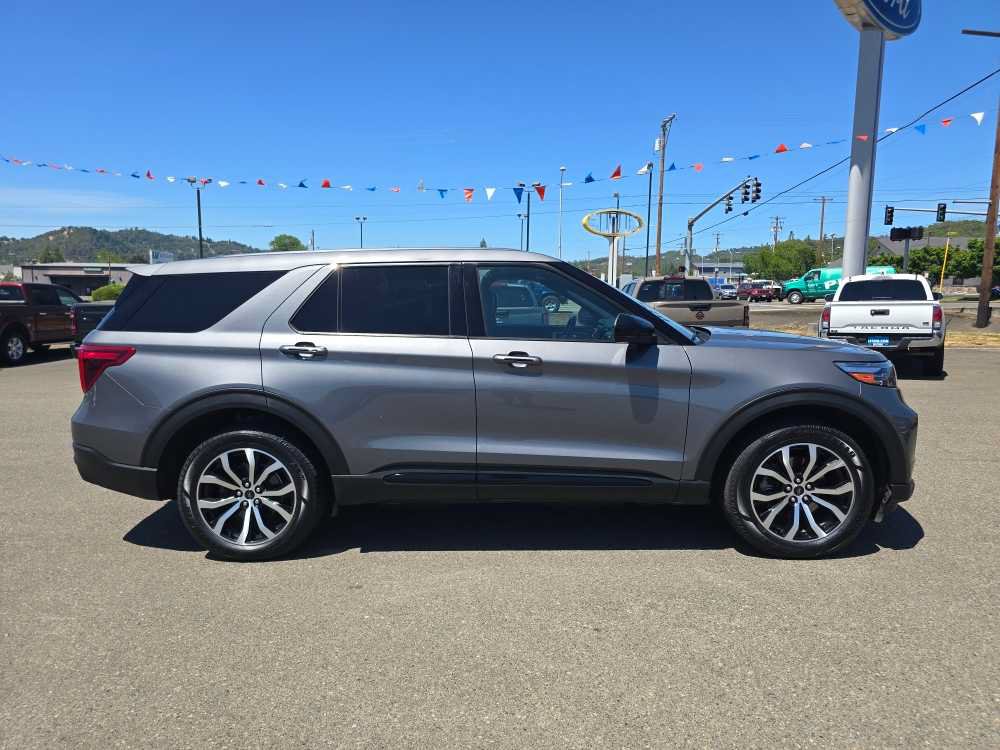 Certified 2022 Ford Explorer ST AWD/4WD image 6