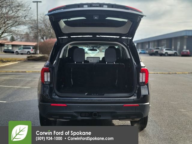 Certified 2025 Ford Explorer Active AWD/4WD image 22