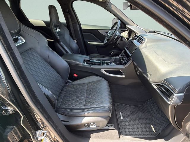 Used 2020 Jaguar F-PACE SVR AWD/4WD image 11