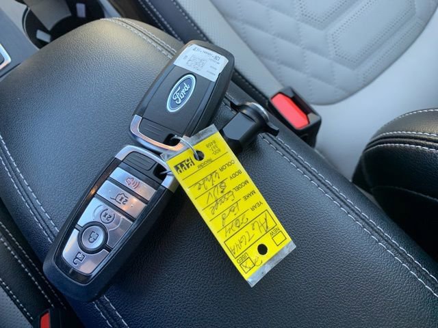 Certified 2024 Ford Escape SE w/ PHEV Premium Package FWD image 41