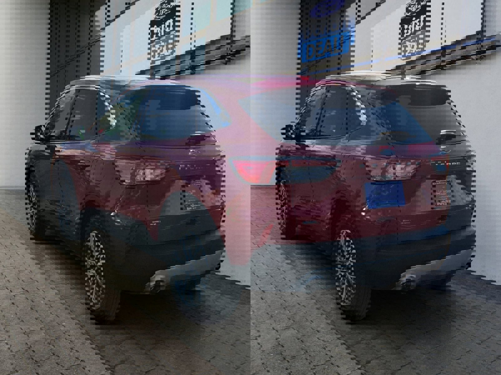 Certified 2022 Ford Escape SEL image 3