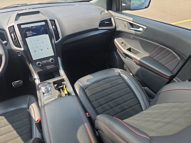 Certified 2024 Ford Edge ST-Line AWD/4WD image 32