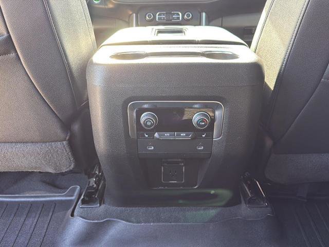 Used 2023 Chevrolet Suburban Z71 w/ Luxury Package image 22