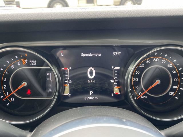Used 2023 Jeep Gladiator Overland w/ LED Lighting Group AWD/4WD image 21