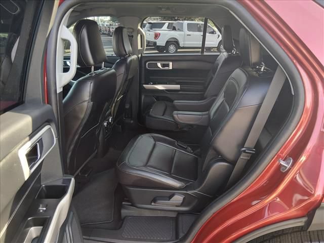 Certified 2023 Ford Explorer XLT AWD/4WD image 14