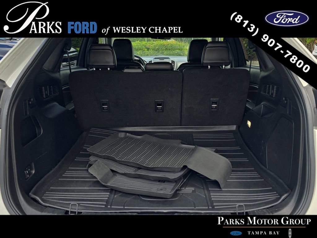 Certified 2020 Ford Edge Titanium w/ Equipment Group 301A FWD image 8