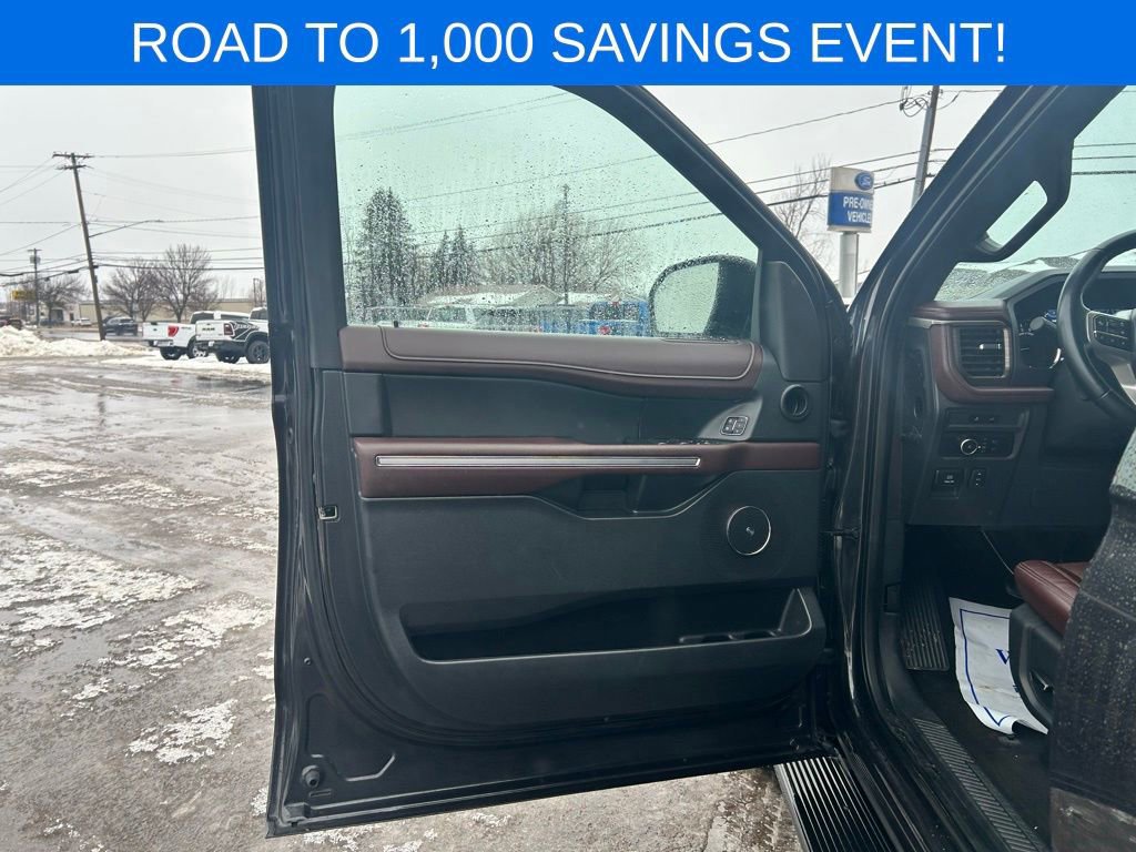 Certified 2024 Ford Expedition Limited image 11