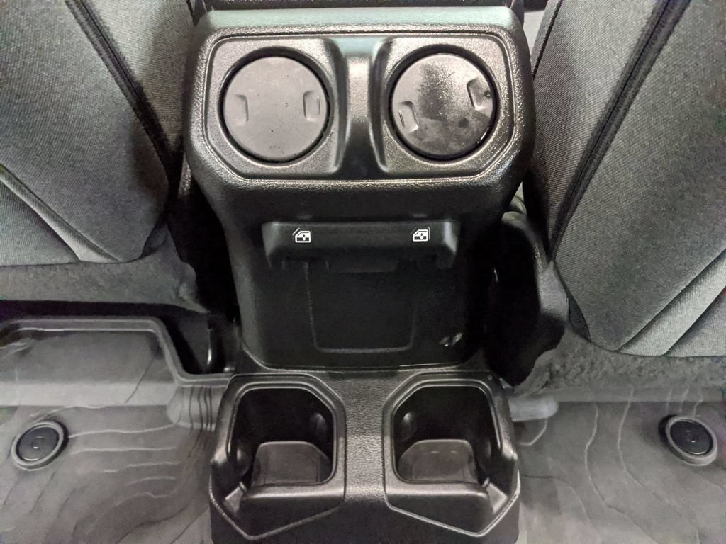Used 2024 Jeep Wrangler Unlimited Sport AWD/4WD image 18