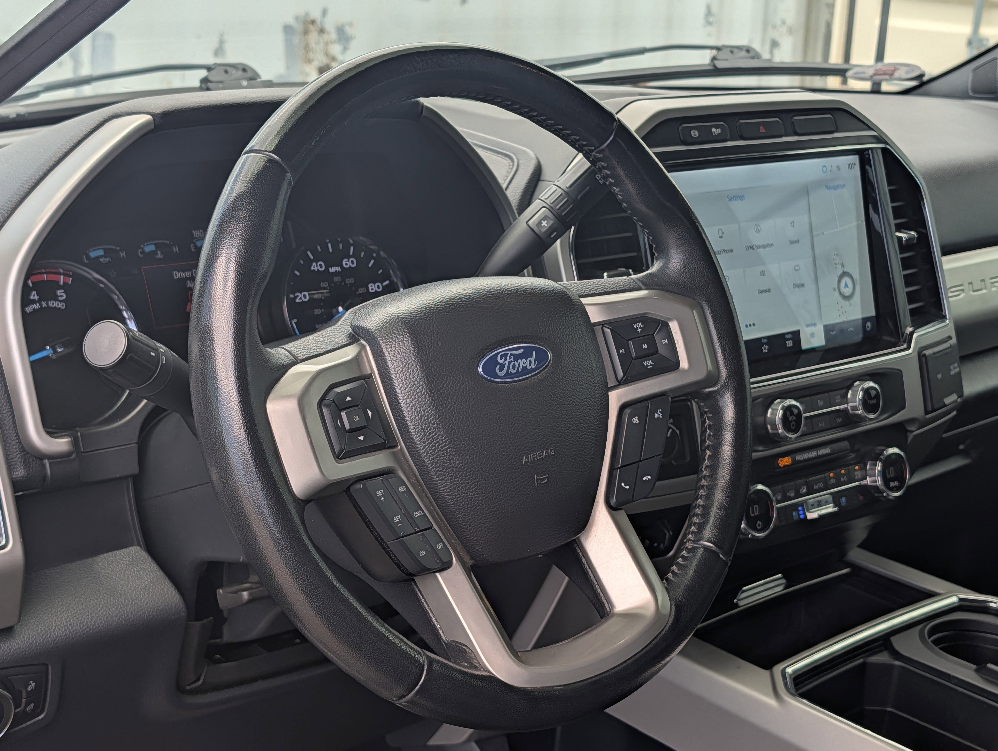Certified 2022 Ford F450 Lariat w/ Lariat Value Package AWD/4WD image 22