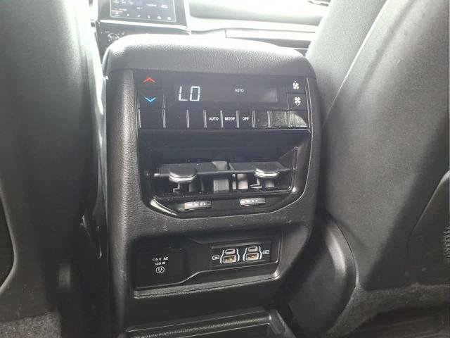 Used 2022 Jeep Grand Cherokee L Laredo w/ Luxury Tech Group I AWD/4WD image 20