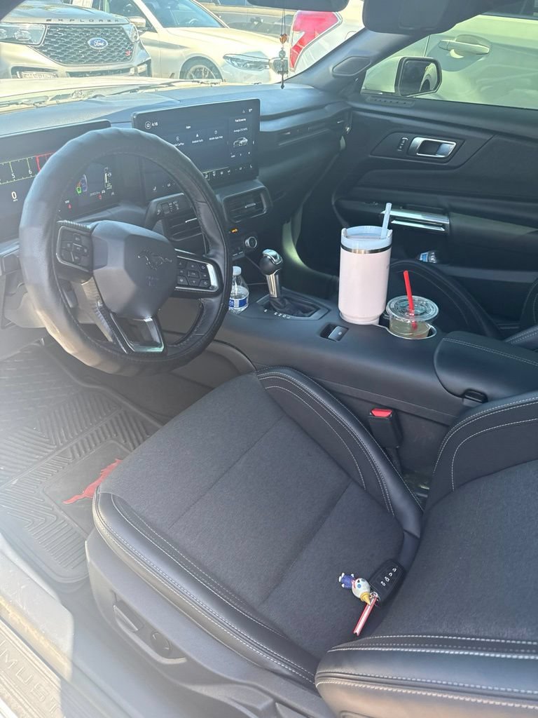 Certified 2024 Ford Mustang Coupe RWD image 4