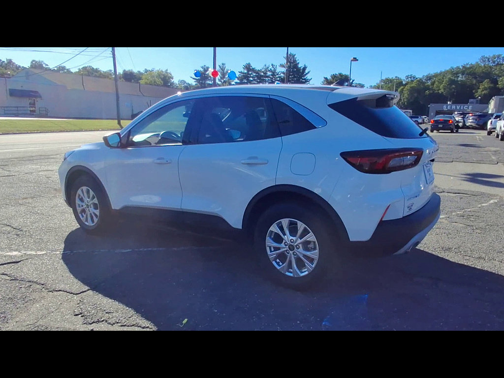 Certified 2023 Ford Escape Active AWD/4WD image 6
